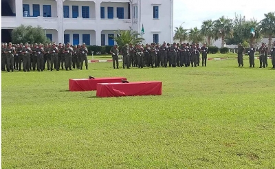 تشييع جثماني شهيدي المؤسسة العسكرية ياسين الشهبي وإدريس الزواغي: وزير الدفاع خلال موكب تأبينهما: «سيأتي يوم يحاسب فيه الشعب السياسيين عن كل ما يحصل في البلاد»