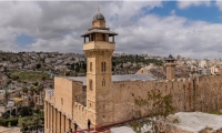 الخليل.. إسرائيل تبعد إمام المسجد الإبراهيمي ورئيس السدنة 15 يوما
