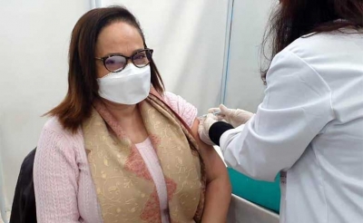 مستشارة وزير الصحة إيناس العيادي لـ«المغرب»: تلقيح أكثر من 19 ألف شخصا في 10 أيام من بينهم 15 ألفا من مهنيي الصحة