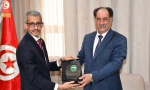 وزير الداخلية يستقبل مدير عام الألكسو