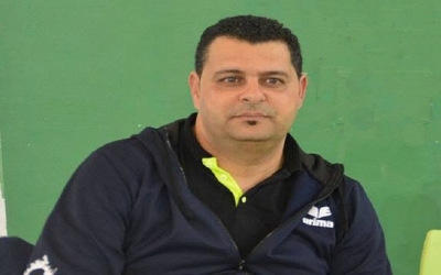 كرة اليد:  نسر طبلبة يتعاقد مع المدرب حكيم عزيز