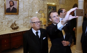 الرئيس الفرنسي ايمانويل ماكرون في ختام زيارته:  نجاح تونس في مسارها الديمقراطي أولوية فرنسا
