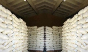 الكاف: انطلاق عمليات توريد 18 الف طن من السكر من الجزائر
