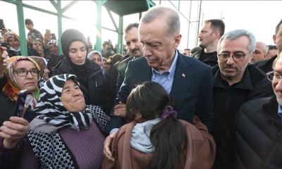 أردوغان يواصل تفقد المناطق المنكوبة جنوبي تركيا