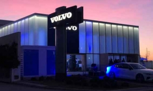 شركةUniversal Motorsتفتتح مقرهاالجديدVOLVO 3S