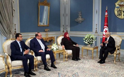 رئيس الجمهورية يلتقي وفدا من النواب الذين زاروا سوريا مؤخرا