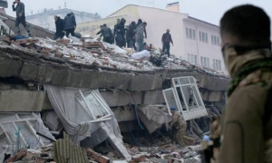 بريطانيا سترسل فرق استجابة للطوارئ إلى تركيا بعد الزلزال