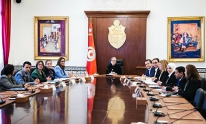 رئيسة الحكومة تشرف على جلسة عمل حول مراجعة قانون الوظيفة العمومية