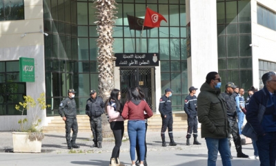 حلّ المجلس الأعلى للقضاء..تواصل الجدل وتتالي ردود الأفعال: أحزاب ترفض القرار ..الاتحاد الأوروبي قلق ومحمد عبو يقدم شكوى ضدّ الرئيس