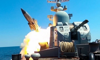 أوكرانيا تقول إنها أسقطت صاروخ كروز و29 طائرة مسيرة أطلقتها روسيا