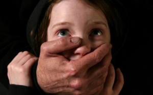 عقوبتها تصل الى الاعدام: جريمة طفل الملاسين تكشف تضاعف حالات الاستغلال الجنسي للأطفال