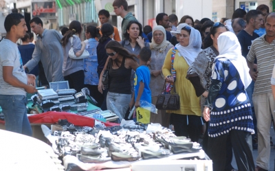 على ضوء الاستعداد للسنة الميلادية الجديدة:  تراجع المقدرة الشرائية سيدفع المواطن إلى استهلاك سلع السوق الموازية