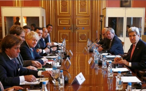 اجتماع لندن يقترح تشكيل «مجلس أعلى للإنفاق»:  ليبيا.. من الوصاية السياسية إلى الوصاية الاقتصادية