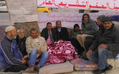 عدد من المنتفعين بالعفو التشريعي العام يواصلون إضراب الجوع الوحشي