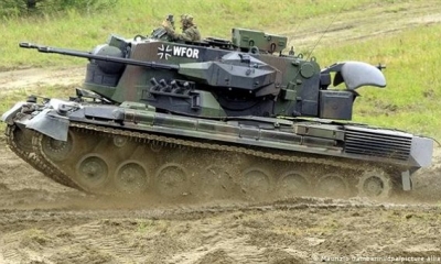 فنلندا ترسل ثلاث دبابات لكسح الألغام من طراز ليوبارد 2 إلى أوكرانيا
