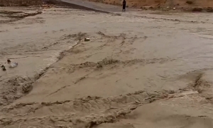 القصرين: فيضان وادي حيدرة وانقطاع حركة المرور بين تالة وفوسانة