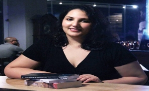لأوّل مرّة في تونس:  الكاتبة خولة حسني تصدر أوّل كتاب مسموع