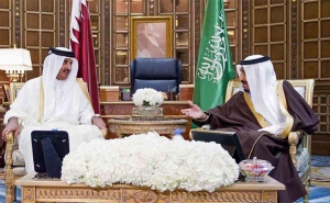 بعد قطيعة بين قطر والسعودية وباقي دول الخليج: تقدّم صوب إنهاء الخلاف الخليجي برعاية أمريكية كويتية