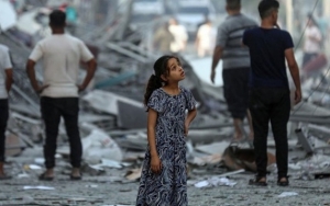 إسرائيل تسمح بدخول مقيد لمواد إنسانية عبر مصر إلى غزة