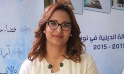 الناشطة السياسية شيماء عيسى وزير الداخلية هو من تقدم ببطاقة ارشادية ضدي