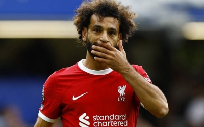 أسطورة مانشستر لمحمد صلاح: ''اجلس واخرس'