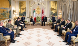 سعيد حول المفاوضات مع صندوق النقد الدولي : &quot;من يقدمون الوصفات الجاهزة كالطبيب الذي يكتب وصفة دواء قبل تشخيص المرض ..فالمرض في الطبيب الذي يقدم أدوية لاترجى منها عافية &quot;