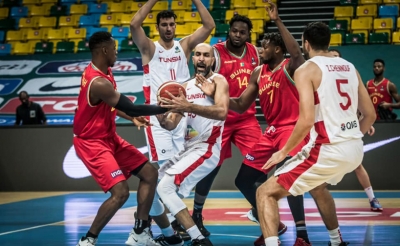 كرة السلة  بطولة إفريقيا للأمم في كرة السلة ‹افروباسكات 2021: المنتخب الوطني يتجاوز عقبة غينيا ويطمح إلى كسب الدربي العربي ضد مصر