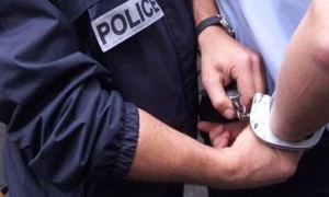 من بينهم عون أمن.. الاحتفاظ بأربعة أشخاص من أجل ترويج المخدّرات