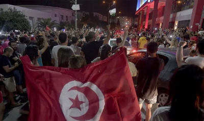 انقسام دولي وعربي بين مُناصر لمتغيرات تونس ورافض لها