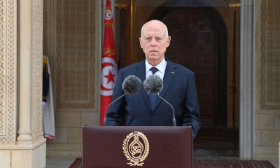 في موكب الاحتفال بالذكرى الـ68 لانبعاث الجيش الوطني: سعيد: " ليس لتونس نية للدخول في سباق مع أي كان ولن نقبل بوجود قواعد عسكرية فوق أراضينا"