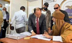 السباق نحو الرئاسة في ليبيا: مترشحون يثيرون الجدل ... ودعوات إلى احترام القانون
