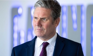 رئيس الوزراء البريطاني يؤكد مجددا دعمه لخطة السلام الأمريكية في غزة