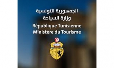وزارة السياحة تدرس تطوير الصناعات التقليدية ....