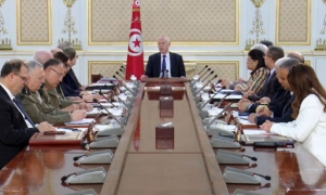 رئيس الجمهورية: تونس تعيش جملة من الظواهر غير الطبيعية هدفها ضرب الدولة من الداخل وتفتيتها
