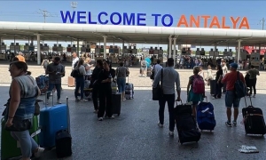 مطار أنطاليا التركي يحطم رقما قياسيا في عدد المسافرين