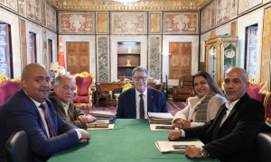 رئيس مجلس نواب الشعب يلتقي أعضاء مكتب لجنة الصحة