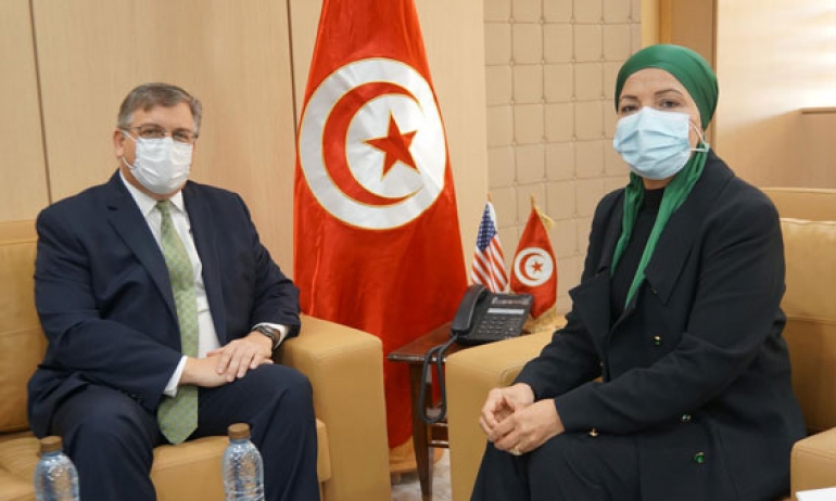 بلاغ: وزيرة العدل تستقبل سفير الولايات المتحدة الأمريكية بتونس