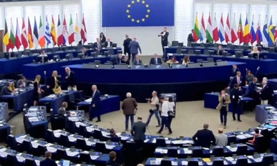 البرلمان الأوروبي ينظر في رفع الحصانة عن اثنين من نوابه بعد فضيحة فساد مالي