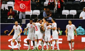  المنتخب يطيح بالبلد المنظم 