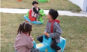 لفيديو المتداول لتعنيف طفل في روضة قديم