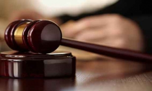 شملت 6 متهمين من بينهم مدير الديوان الرئاسي زمن بن علي: تأخير النظرفي قضية فساد مالي