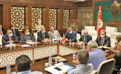 في ندوة بين وزارة التربية ونقابات التعليم: اعتماد نظام السداسي والتخلي عن عطلة فيفري