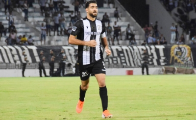 حمزة المثلوثي قائد النادي الصفاقسي لـ«المغرب»:  «الحجر الذاتي منحني فرصة قضاء وقت أكبر مع ابني والتزم يوميا بالعدو لأكثر من 12 كلم»