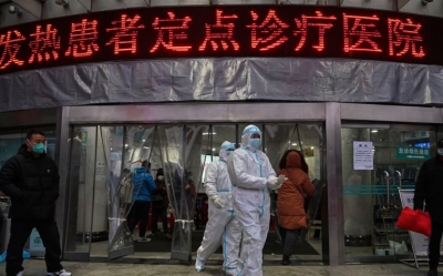 الصين:  حصيلة الوفيات بسبب كورونا تقترب من 500 واستنفار دولي لمواجهته
