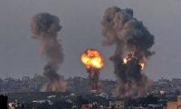 غارات وقصف مدفعي إسرائيلي على جنوبي وشرقي غزة