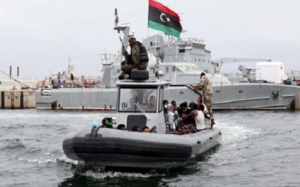 إيطاليا تمنح ليبيا 800 مليون يورو لمقاومة الهجرة غير الشرعية: بواخر حربية وطائرات عمودية وعتاد عسكري لحكومة السراج