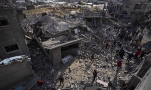 شهداء ومصابون باستهداف إسرائيل لمنازل في غزة ورفح