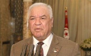 وزير الدفاع يلتقي سفير الجزائر بتونس