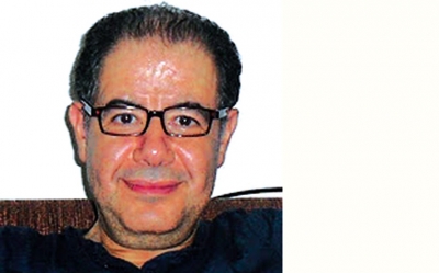 «بين ضفتين»