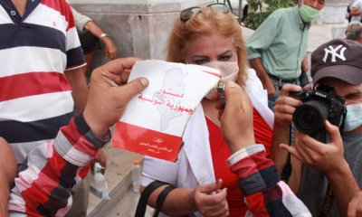 تحركات الأمس واليوم في شارع الحبيب بورقيبة....  المواجهة تتصاعد بين «الداعمين» و«الرافضين» لقرارات قيس سعيد